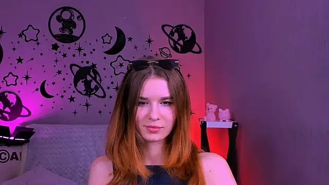 angie_foxy1's Webcam Show