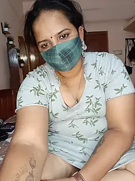 pirainilla's Webcam Show