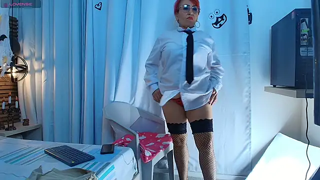 isabella_luxet's Webcam Show