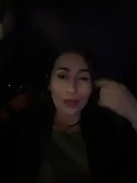 areviklusine1's Live XXX Chat