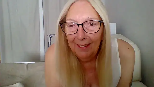 Chanel-56's Live XXX Chat