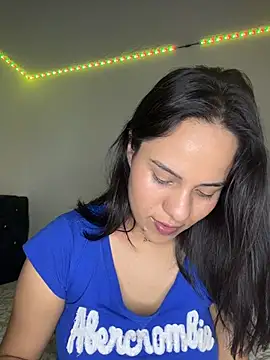 MadisonYoung000 现场性爱视讯表演