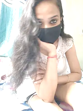 Amrita_Thakur01 现场性爱视讯表演