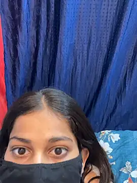 SexySiyaSingh 现场性爱视讯表演