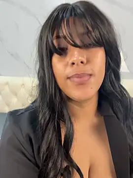 Alexia_Lerner 现场性爱视讯表演