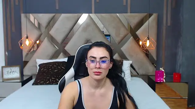 MartinaaFit's Live XXX Chat