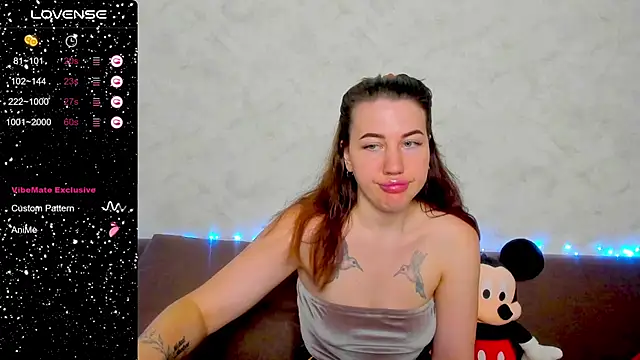 Arya_Curves' Live XXX Chat
