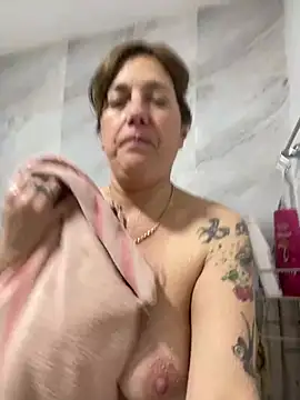lulupiecitosamor's Webcam Show