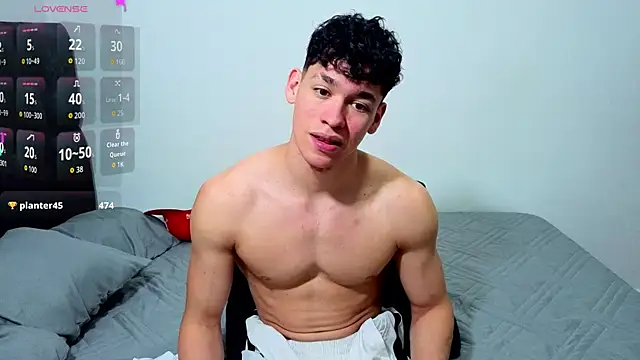 Luke_Muscle's Webcam Show