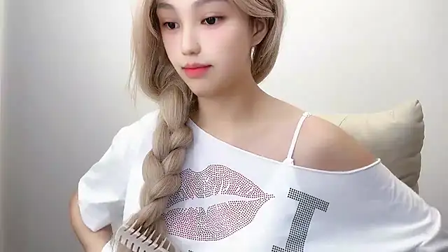 jiangjiang2005's Webcam Show