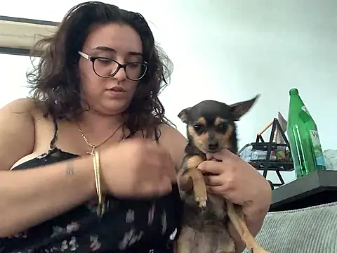 CurvyyMomy's Webcam Show