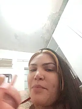 01Vikali 现场性爱视讯表演