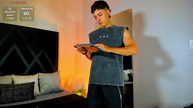 Gian_Rossi's Webcam Show
