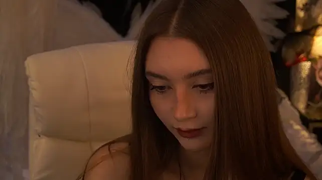 Dark_Brii's Live XXX Chat