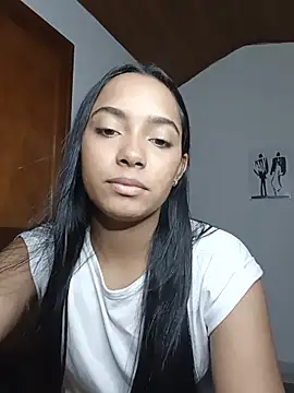 Leilaplus0s' Live XXX Chat
