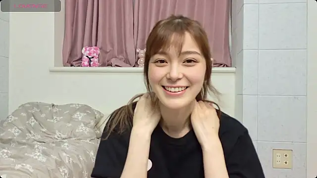 -Ria1022-'s Live XXX Chat