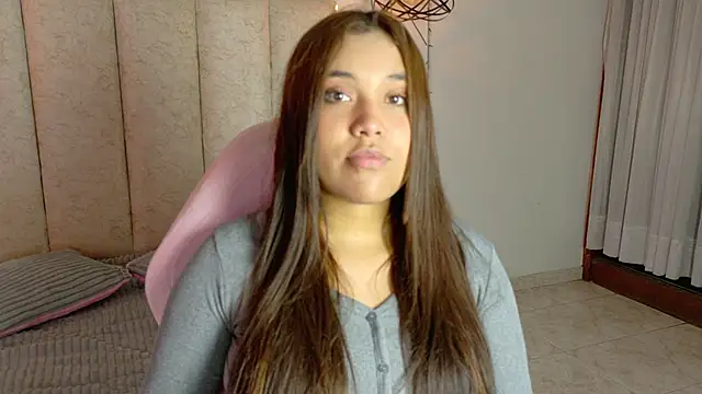 isabellelane_cs' Webcam Show