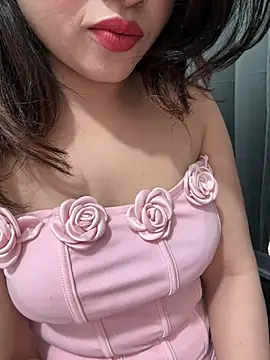 Yours_riya11's Webcam Show