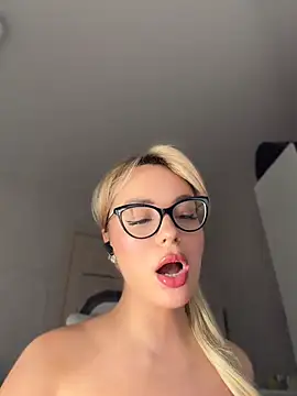 Mila-milm's Webcam Show