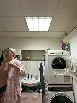 LauraStarr's Webcam Show
