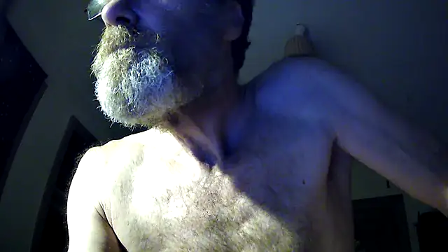 GingerBeardedLynx's Webcam Show