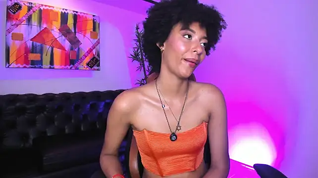 Kiara_Kamau_XXX's Webcam Show