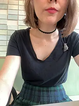 Hilda_Valentine's Webcam Show