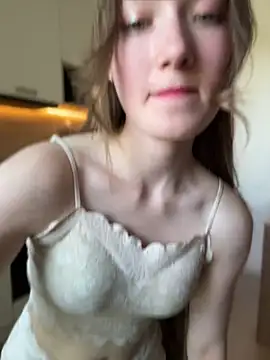 Strawberry_Senpai's Webcam Show