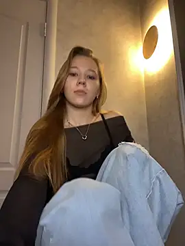 AuroraAtkins' Live XXX Chat