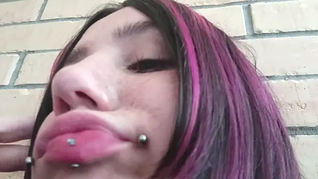 IronicBuckle's Webcam Show