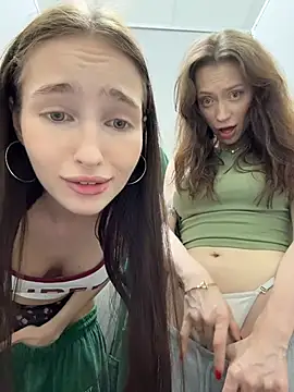 -missbehaving-'s Webcam Show