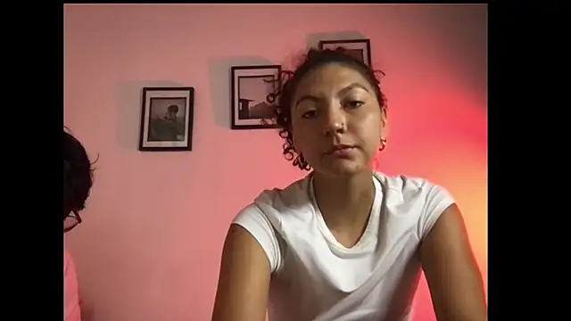 Mia_belmont's Webcam Show