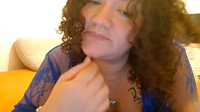 HeidiSanabria's Live XXX Chat
