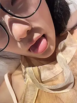 yanzi520's Webcam Show