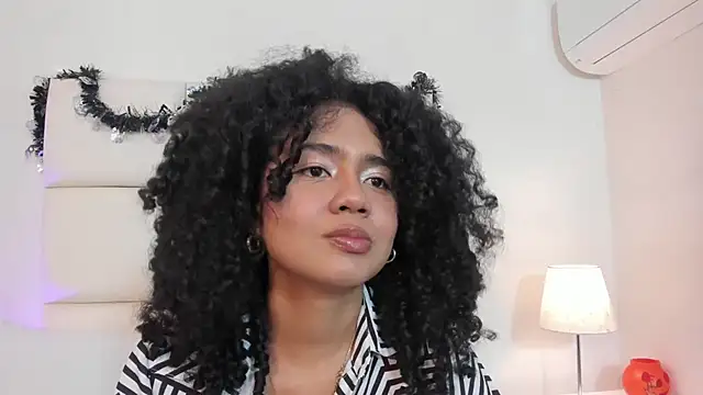 Kiraspell's Live XXX Chat