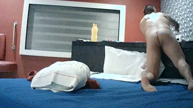 LatinoLeones' Webcam Show