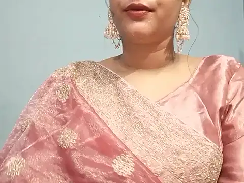 Adhiti_1's Webcam Show