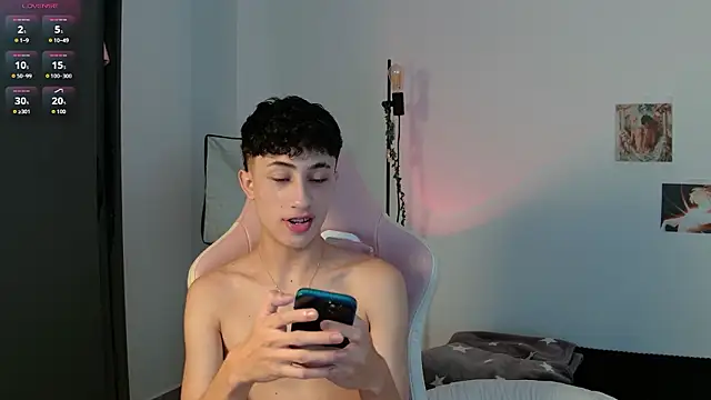 AnthonnyX5's Webcam Show
