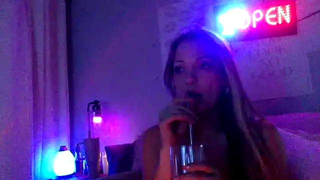 RavenHepburn's Webcam Show