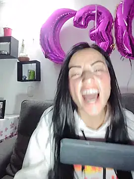 Megann_Love30's Webcam Show