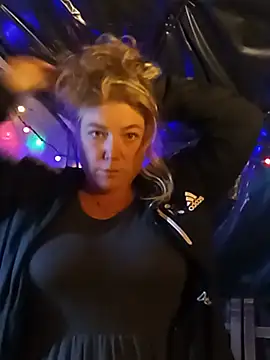 BettyandGold's Live XXX Chat
