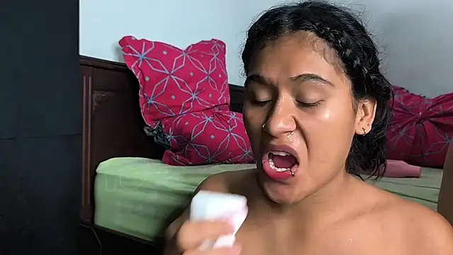 Taz_balls' Webcam Show