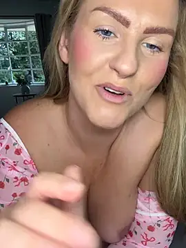CharleighBaker's Webcam Show