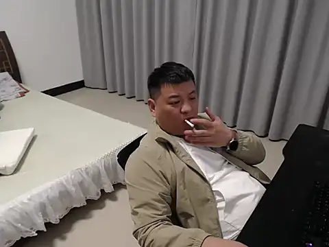 zhang1118's Webcam Show