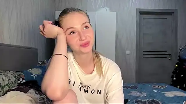 ValerieTupy's Live XXX Chat