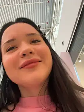 kitty_sixseven's Webcam Show