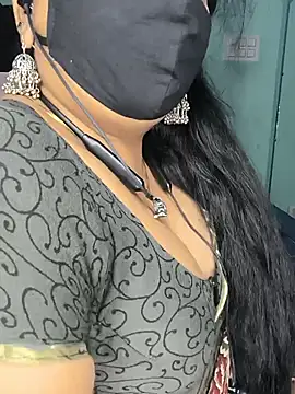 Your-Nitya's Live XXX Chat