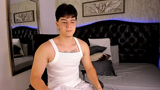 MaxCruz_'s Webcam Show