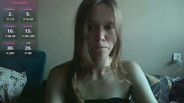 huba_boobies' Webcam Show
