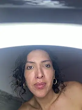 yuliethsanchez's Webcam Show